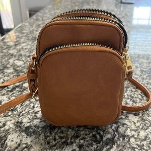 Great little crossover.  Bought it and carried maybe once.